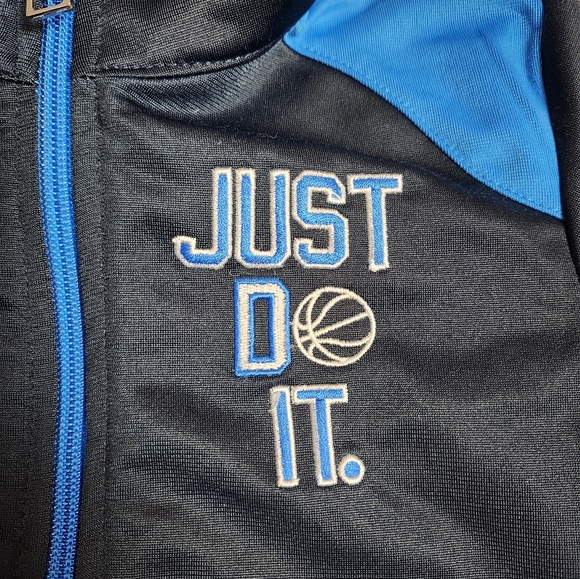 Nike "Just Do It Basketball " Zippered Track Lightweight Jacket 24 Months 2T - Picture 3 of 4